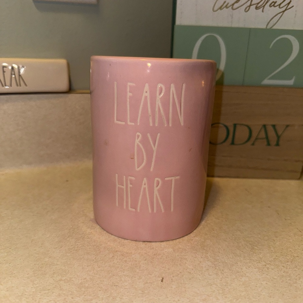 Rae dunn learn by heart strawberry Vanilla candle - yes